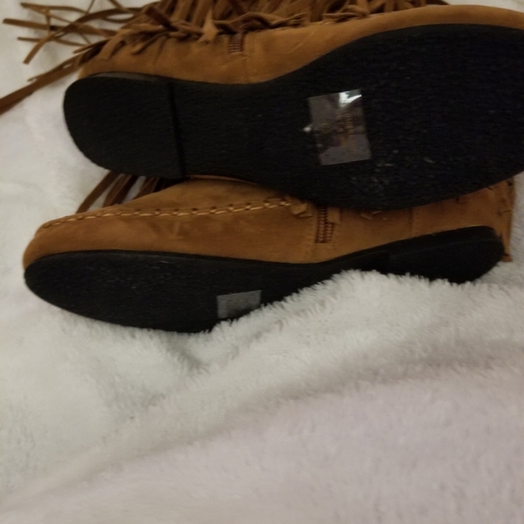 Boots - Picture 2 of 2